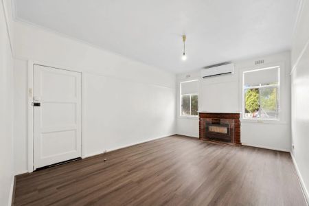 Character, Comfort & Convenience - Photo 4