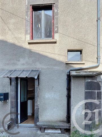 Location Maison 3 pièces 58m² VOLVIC 63530 - Photo 5