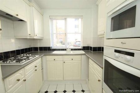 2 bedroom property to rent in Hemel Hempstead - Photo 3