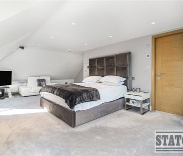 5 bedroom detached house to rent - Photo 3