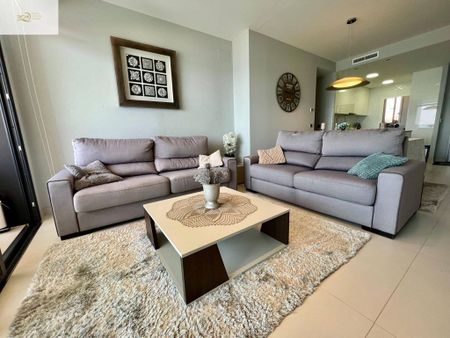 2 room luxury Flat for rent in Benidorm, Valencia - Photo 5