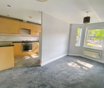 2 bedroom ground floor flat to rent - Photo 4