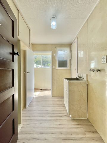 Spacious 3 Bedroom Corner House - Large Section - Photo 3