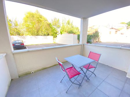Location Appartement 1 pièce 25m² - Photo 3