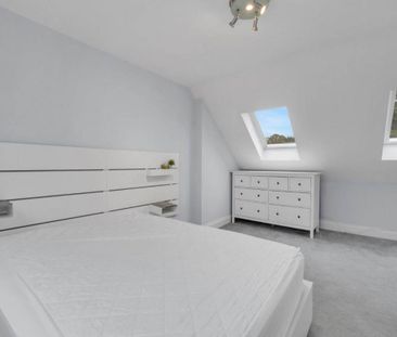3 bedroom chalet to rent - Photo 2