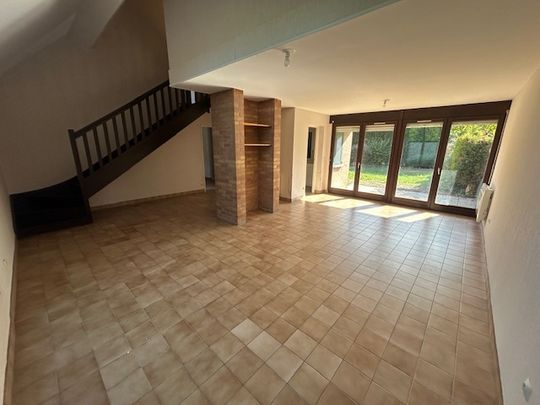 Location Maison 6 pièces 122m² GRAVELINES 59820 - Photo 1