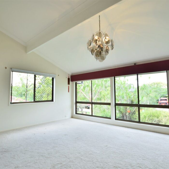 Spacious Home in a Tranquil, Convenient Location with Solar Power - Photo 1