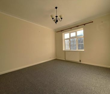 3 bedroom apartment to rent - Photo 2