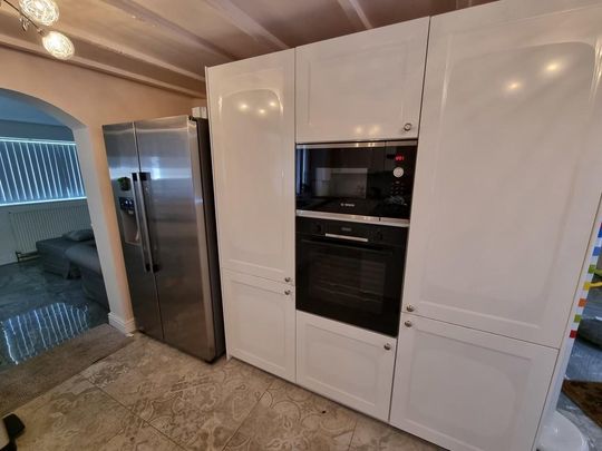 4 bedroom detached house to rent - Photo 1