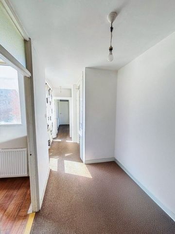 Room in a Shared Flat, Guildford Road, SW8 - Photo 4