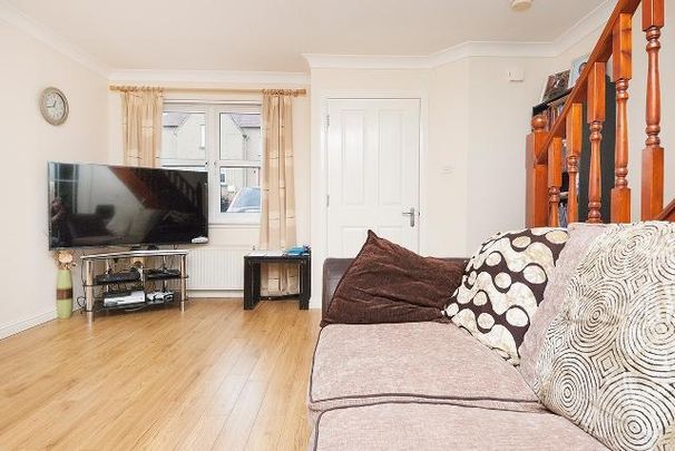 2 bedroom terraced house to rent - Photo 1