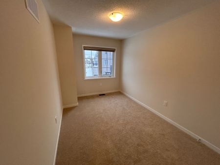 For Lease - 9 Radium Common, Cambridge, Ontario - Photo 2