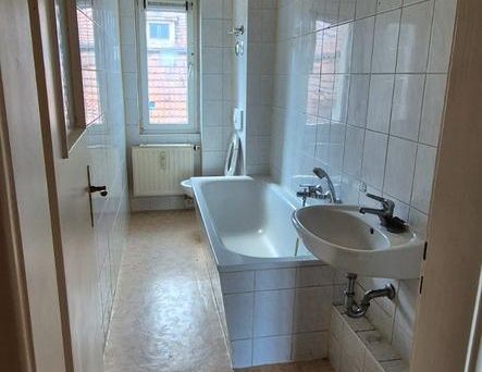3-Zimmer-Wohnung zur Selbstrenovierung 1.OG links - Karl-Marx-Siedlung 29, Annahütte - Photo 1