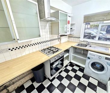 2 bedroom maisonette to rent - Photo 3