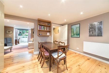 2 bedroom maisonette to rent - Photo 3