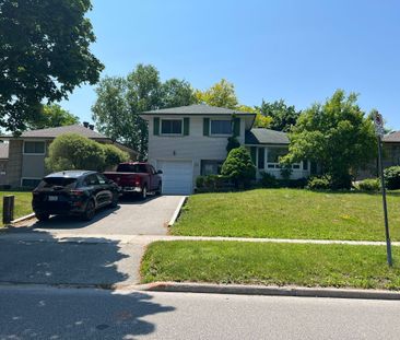 For Lease - 51 Steel Street Unit# Main & Second Floor, Barrie, Ontario - Photo 3