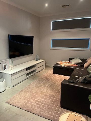 Plympton Park - Photo 2