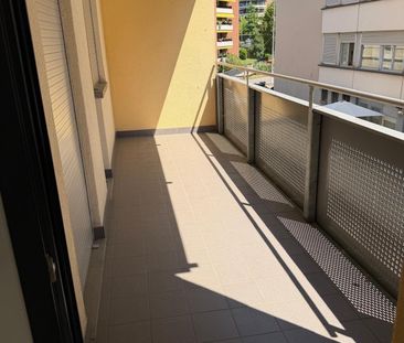 Luminoso appartamento di 4.5 locali con balcone a Lugano – Disponib... - Foto 6