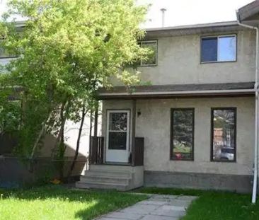 12711A 122 ST NW | 12711 122 Avenue Northwest, Edmonton - Photo 1