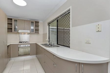 4 Beresford Court, - Photo 2