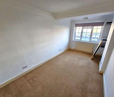 4 bedroom detached house to rent - Photo 6