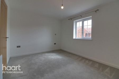 3 bedroom semi-detached house to rent - Photo 3