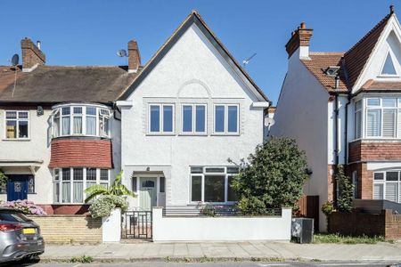 3 bedroom semi-detached house to rent - Photo 5