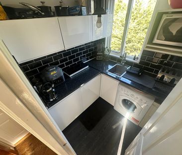 Room in a Shared Flat, Burnley Road, NW10 - Photo 6