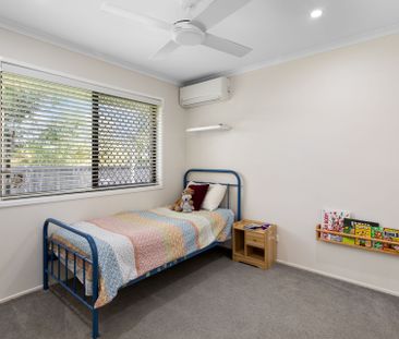 Modern Comfort and Privacy in Quiet Neighbourhood - Photo 5