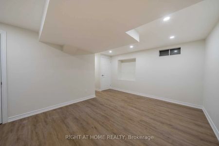 Property For Lease | E8421814 - Photo 2