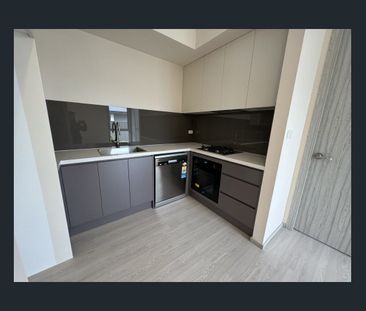 MODERN FAMILY HOME - Photo 4