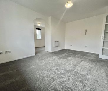 Studio to rent - Photo 6