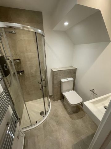 Studio to rent - Photo 5