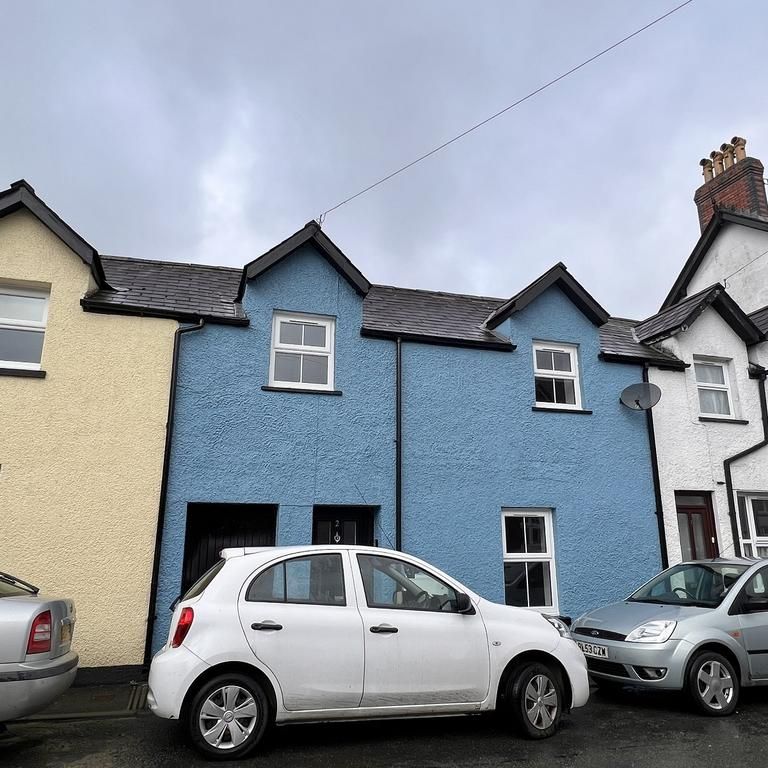 2 bedroom terraced house to rent - Photo 1