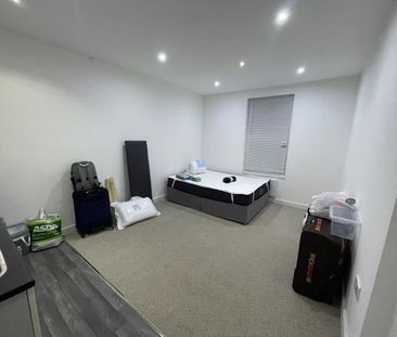 1 Bed Flat, Coniston Street, L5 - Photo 3