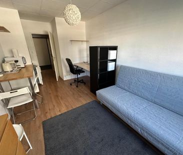 Location Appartement 1 pièce Meublé 20m² TOURS 37000 - Photo 1