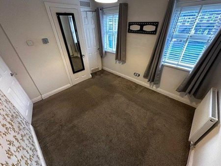 2 bedroom semi-detached house to rent - Photo 3