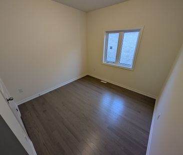 For Lease - 47 Arnold Circle, Brampton, Ontario - Photo 5