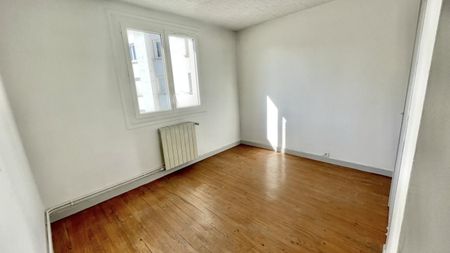 Location Appartement 3 pièces 60m² ROANNE 42300 - Photo 3