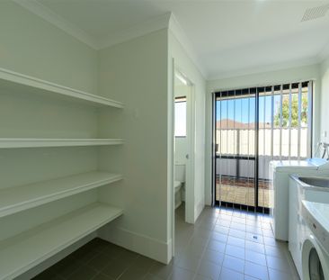 Discover Your Oasis: Where Luxury Meets Lifestyle! - Photo 3