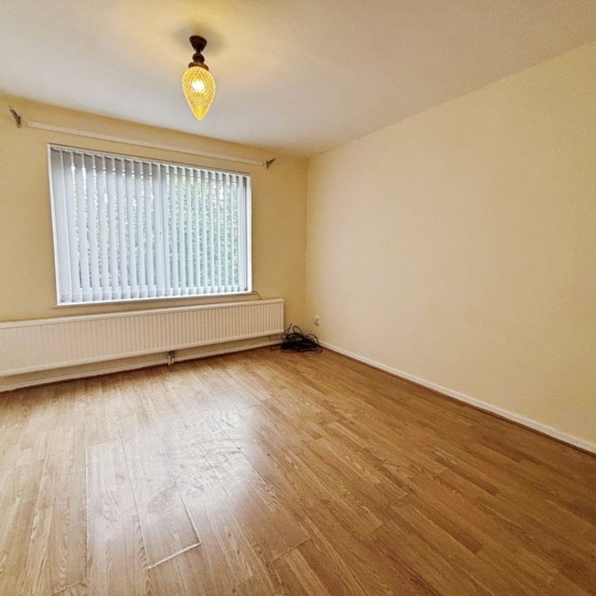 2 bedroom House To Let Total Size: 851 SQ FT - Photo 1