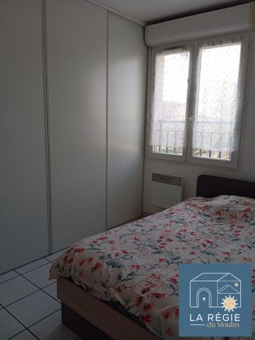 Location Appartement 2 pièces 27m² LA TOUR DU PIN 38110 - Photo 3