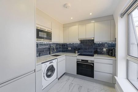 3 bedroom flat to rent - Photo 5