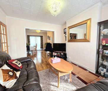 3 bedroom terraced house to rent - Photo 2