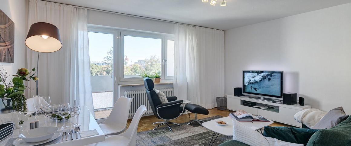 Bright furnished 2-room apartment in Moosach - Foto 1