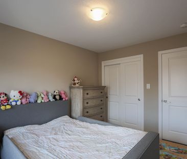 For Lease - 3353 Mockingbird Common Drive, Oakville, Ontario - Photo 5
