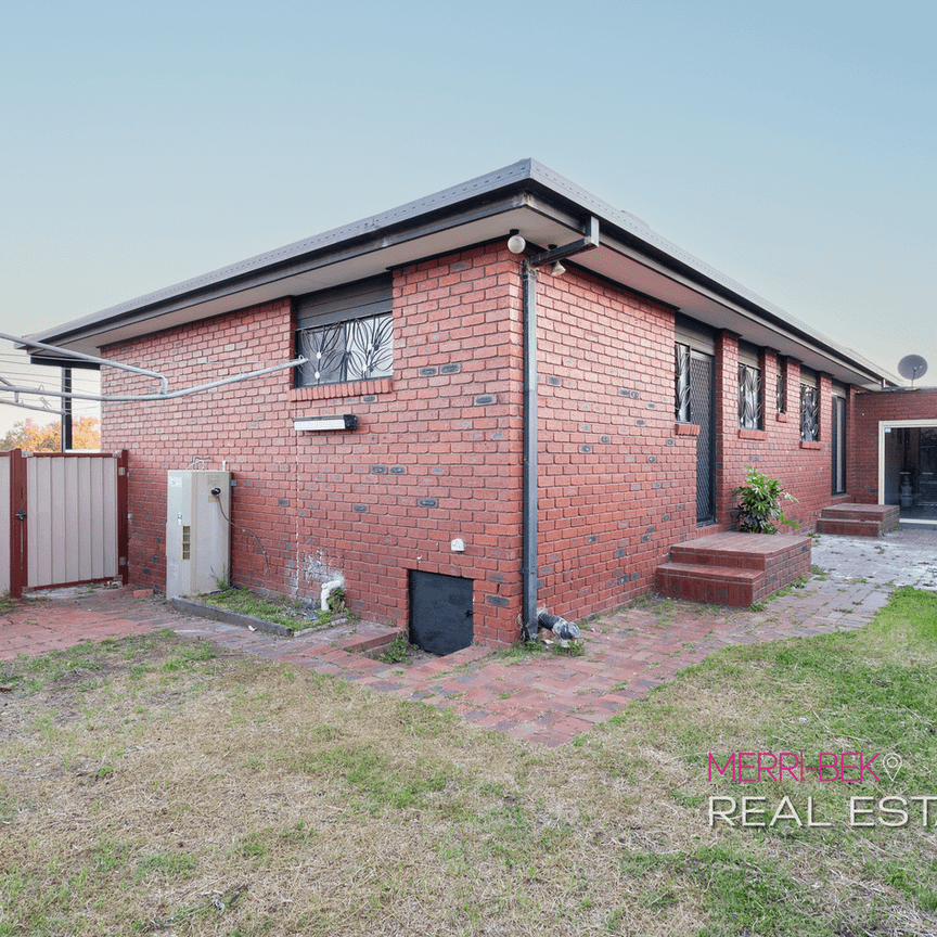 Step Up to Comfortable Living! - Photo 1