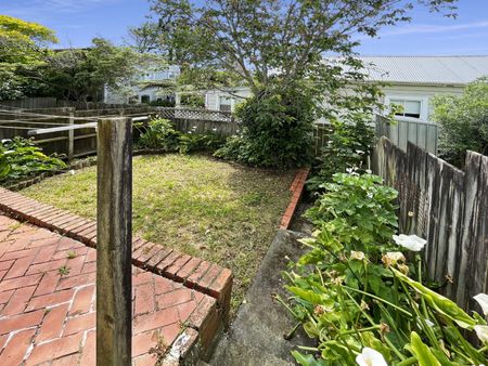 127 Wallace Street, Mount Cook Wellington. - Photo 3