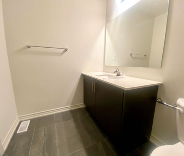 For Lease - 110 Sanderson Drive, Kawartha Lakes, Ontario - Photo 6