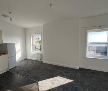 Market Place, UTTOXETER - Photo 3